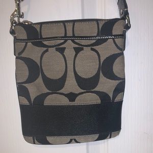 EUC Coach Signature Crossbody Bag